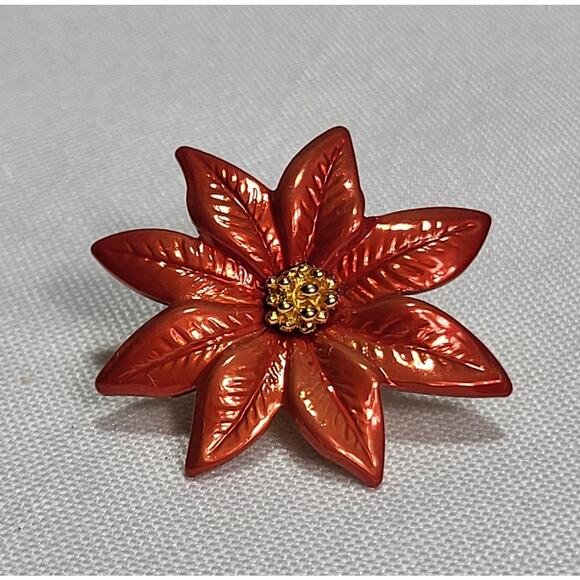 Poinsettia Red Flower Christmas Winter Holiday Pin Back Brooch Gold Tone Center - Picture 2 of 6